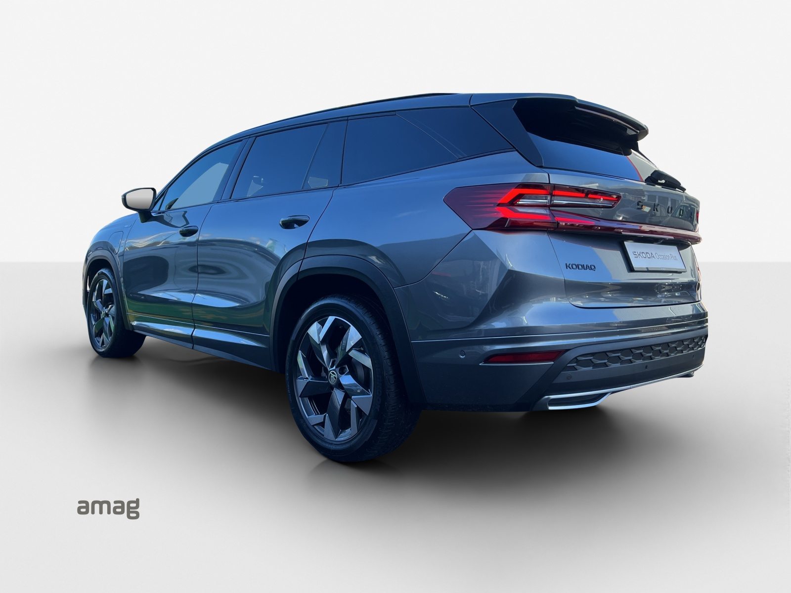SKODA Kodiaq iV Sportline, Voll-Hybrid Benzin/Elektro, Occasion / Gebraucht, Automatik - 3