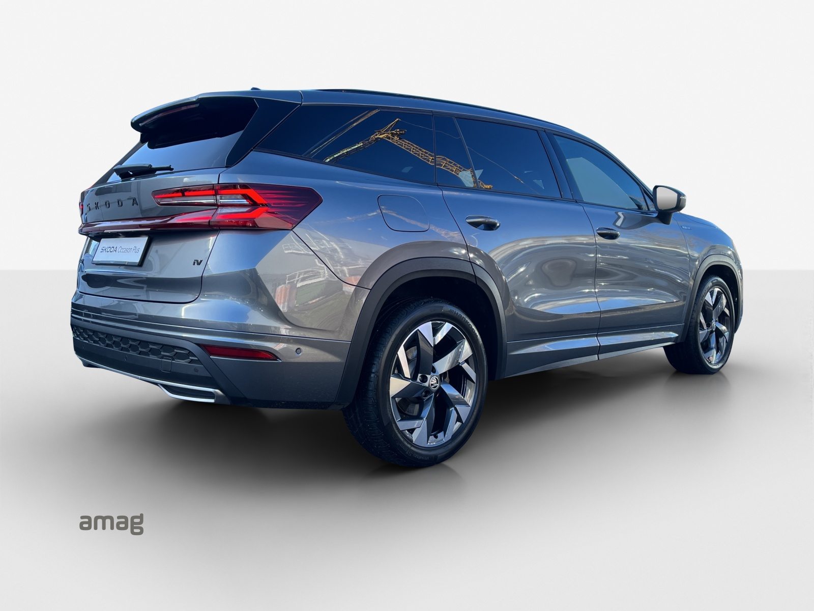 SKODA Kodiaq iV Sportline, Voll-Hybrid Benzin/Elektro, Occasion / Gebraucht, Automatik - 5