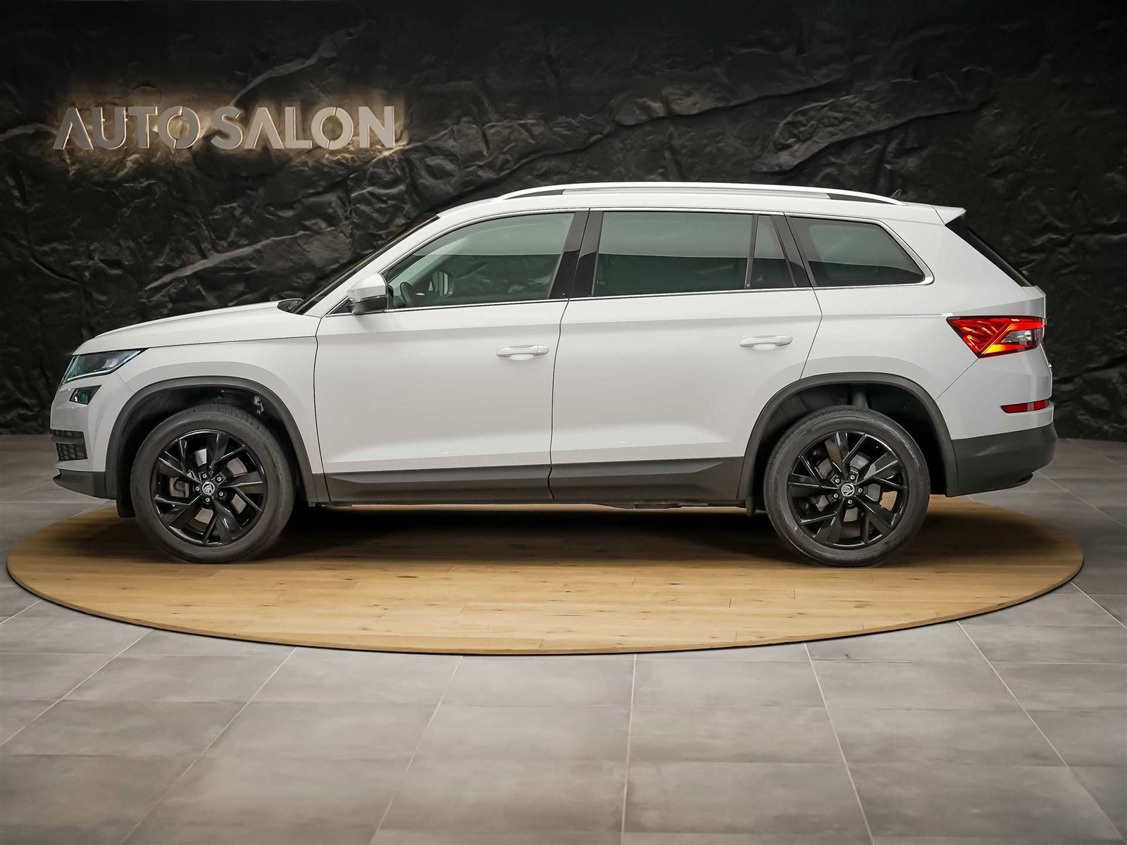SKODA Kodiaq 2.0 TDI CR Style 4x4 DSG *7-Sitzer*CH-Fahrzeug*, Diesel, Occasion / Gebraucht, Automatik - 2