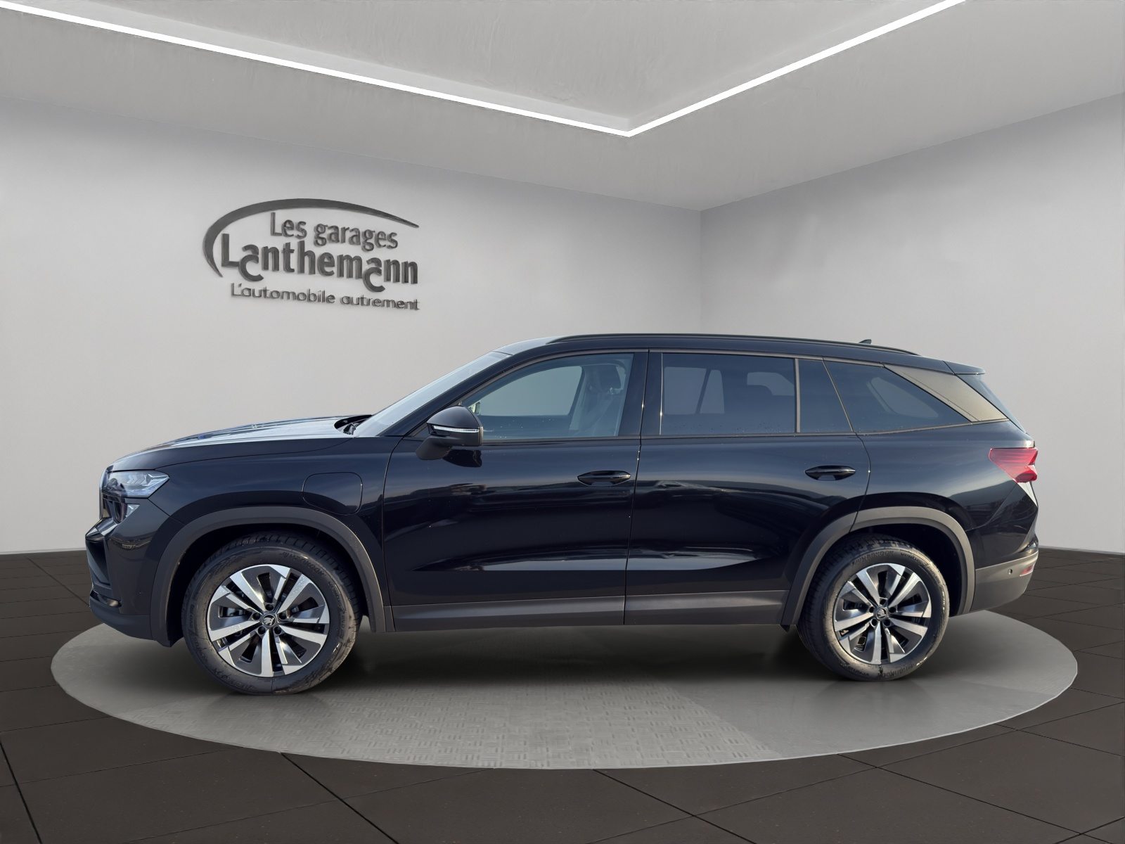 SKODA Kodiaq iV Dynamic (Netto), Hybride Intégral Essence/Électricité, Occasion / Utilisé, Automatique - 2