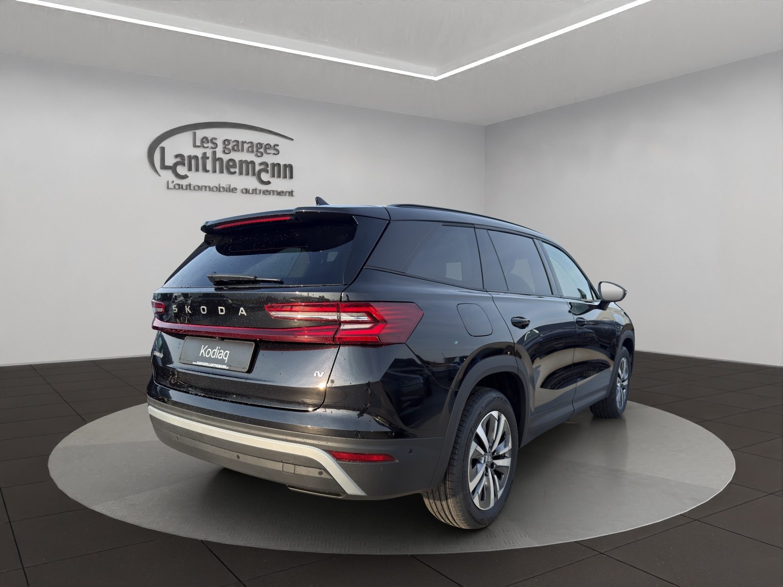 SKODA Kodiaq iV Dynamic (Netto), Hybride Intégral Essence/Électricité, Occasion / Utilisé, Automatique - 5
