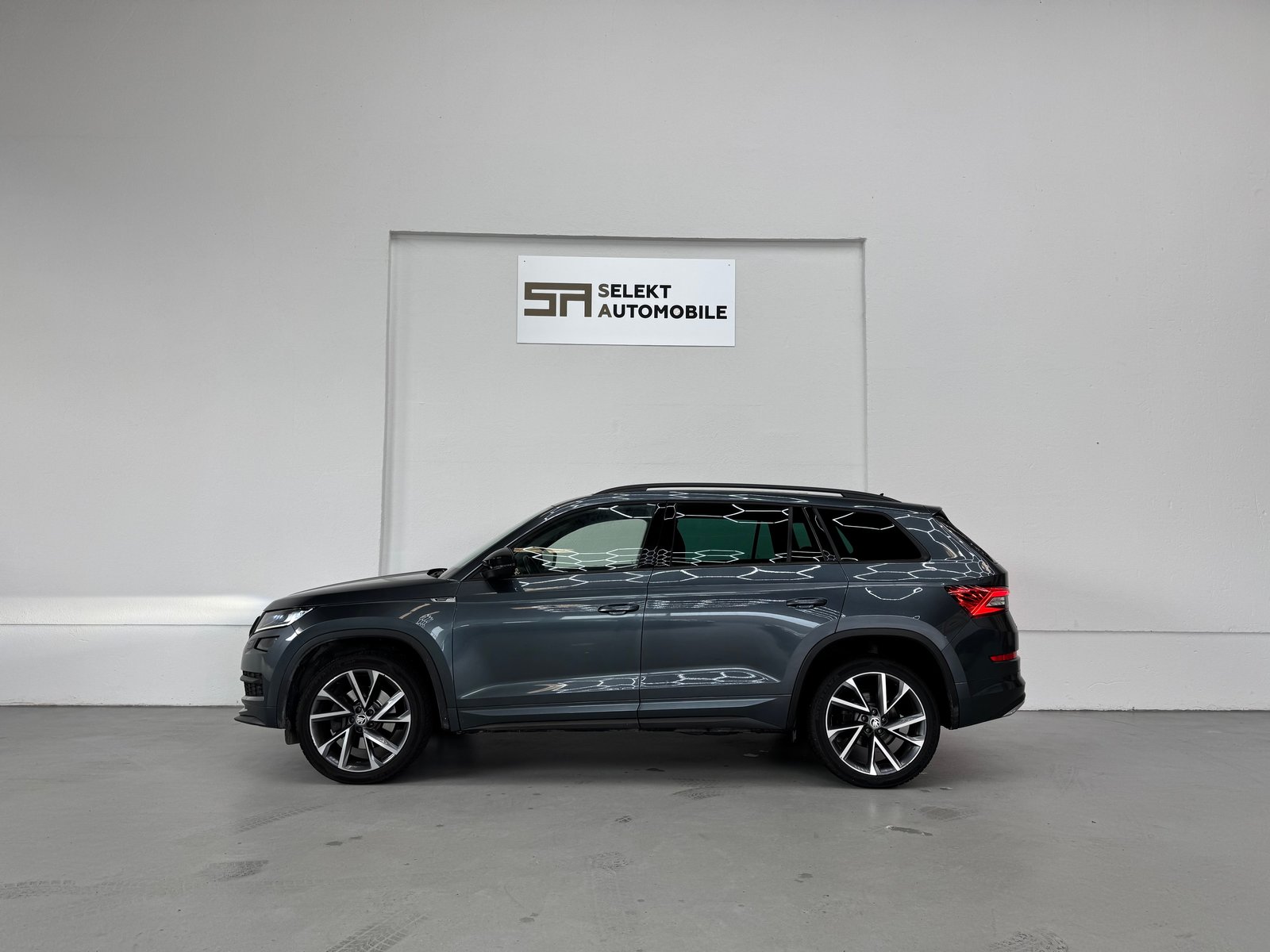 SKODA Kodiaq 2.0 TDI CR Sport Line 4x4 DSG Ab 376.40/Mt.*, Diesel, Occasion / Gebraucht, Automatik - 4