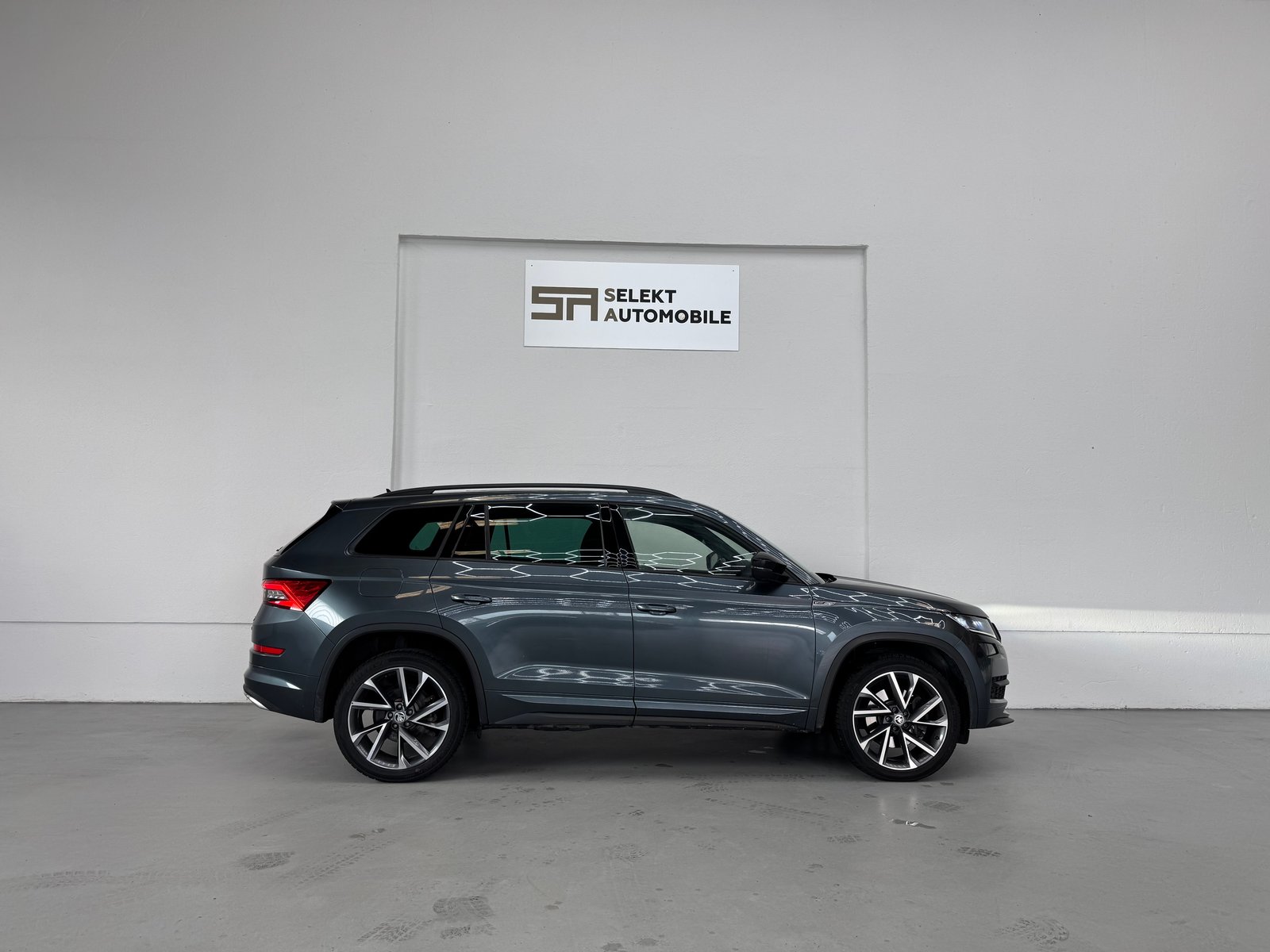 SKODA Kodiaq 2.0 TDI CR Sport Line 4x4 DSG Ab 376.40/Mt.*, Diesel, Occasion / Gebraucht, Automatik - 7