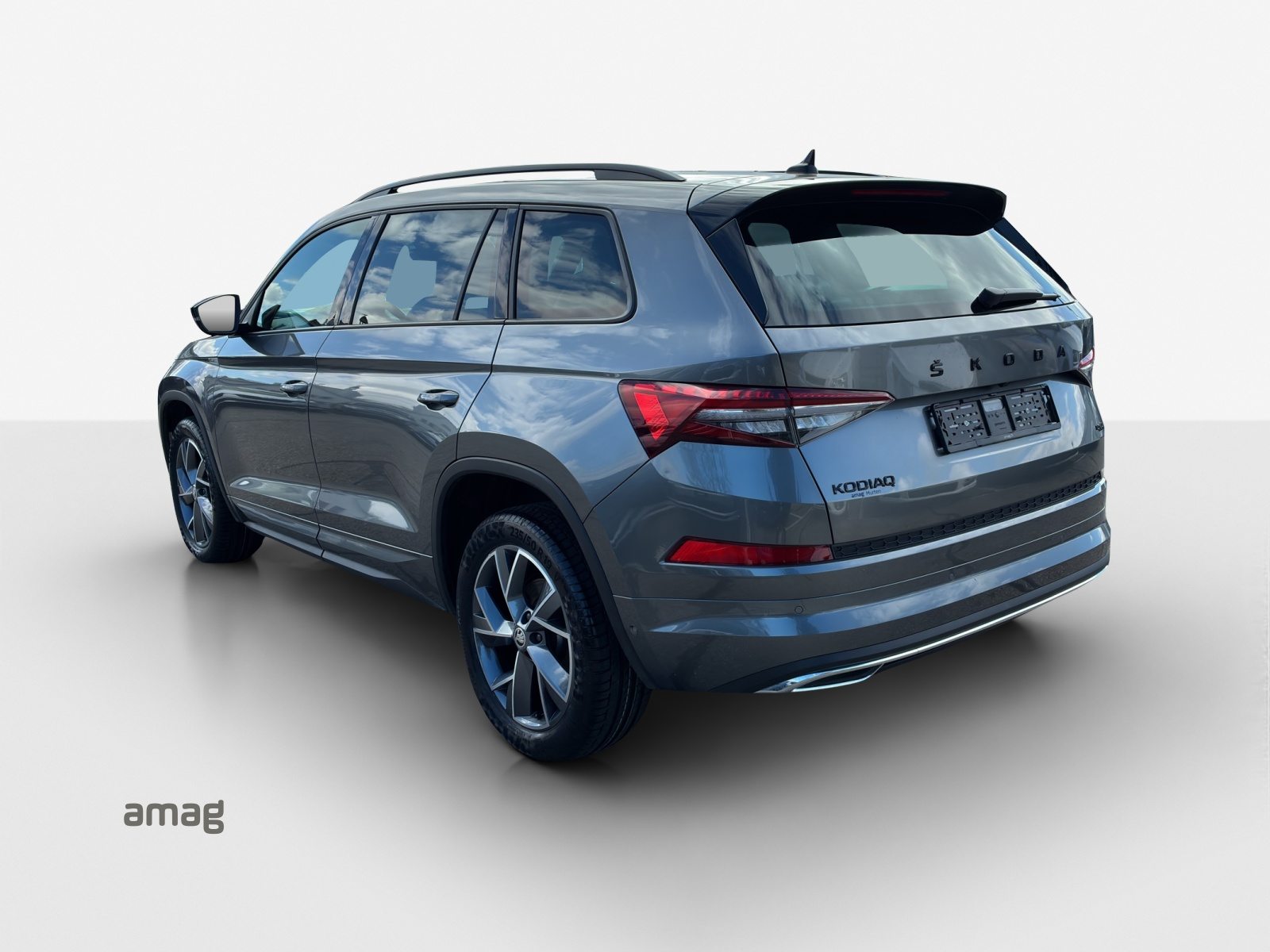 SKODA Kodiaq SportLine, Petrol, Second hand / Used, Automatic - 3