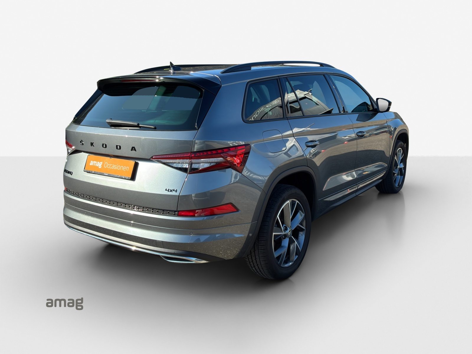SKODA Kodiaq SportLine, Petrol, Second hand / Used, Automatic - 5