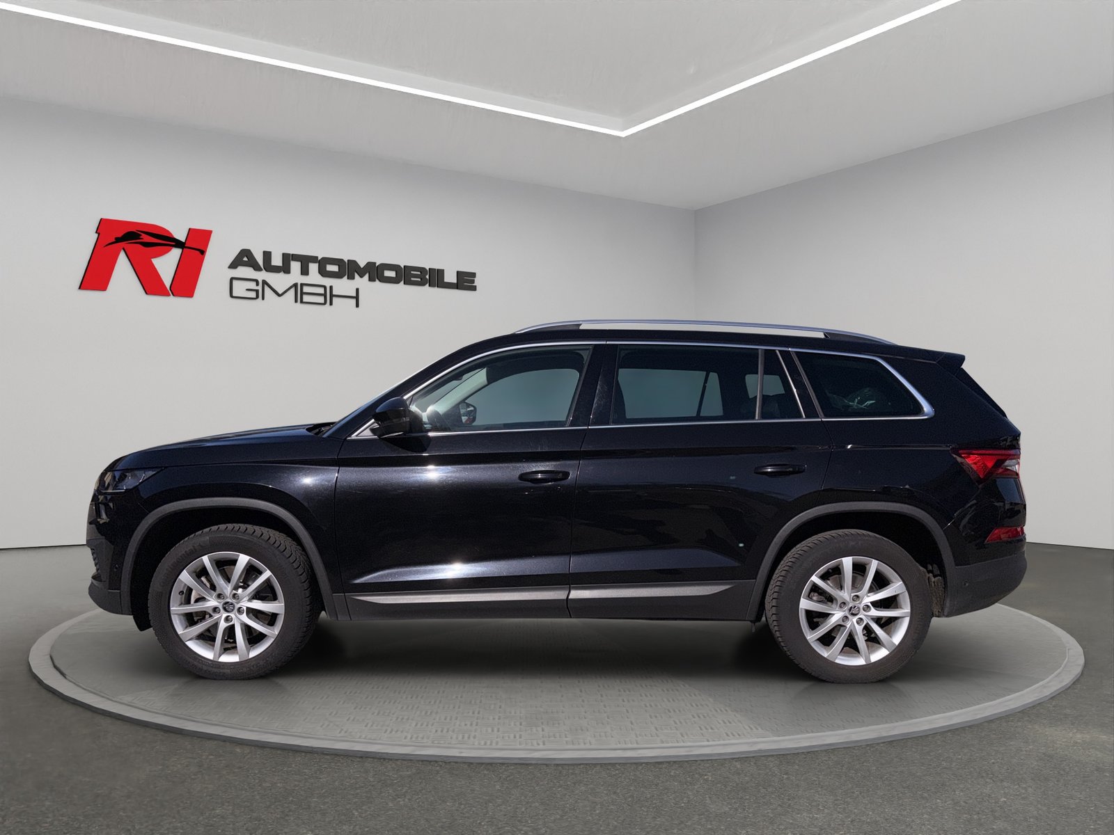 SKODA Kodiaq 2.0 TDI CR Style 4x4 DSG, Diesel, Second hand / Used, Automatic - 4