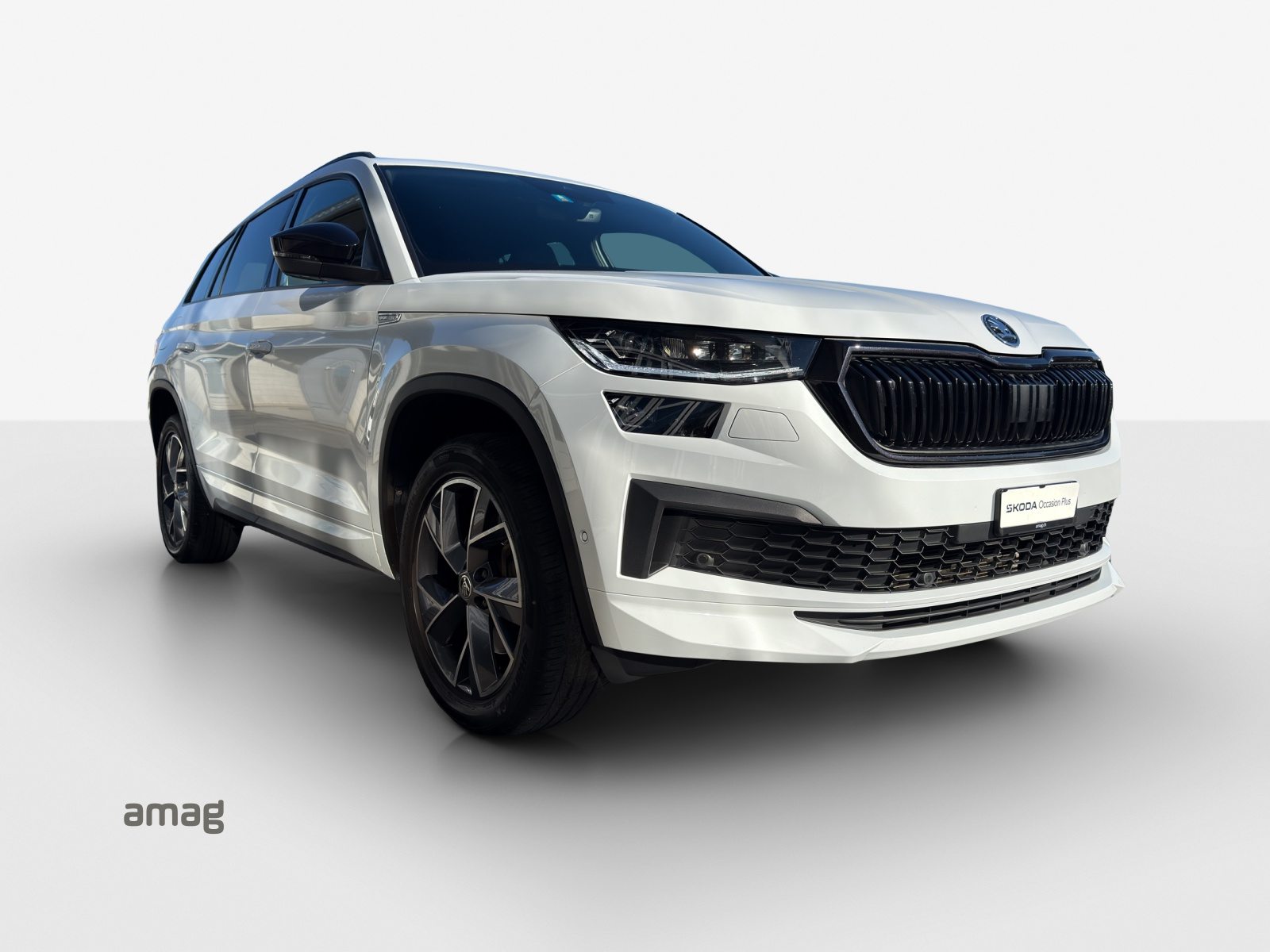 SKODA NEW KODIAQ SportLine, Petrol, Second hand / Used, Automatic - 6