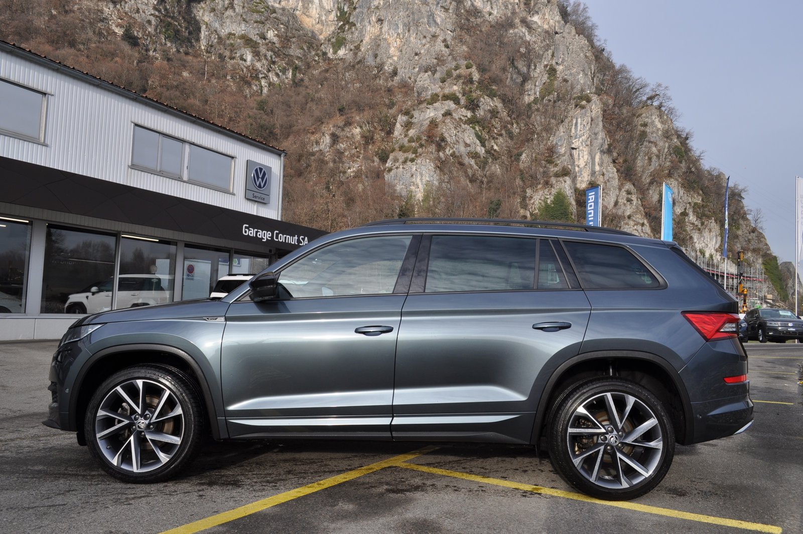 SKODA Kodiaq 2.0 TDI SCR SportLine 4x4 DSG, Diesel, Second hand / Used, Automatic - 2