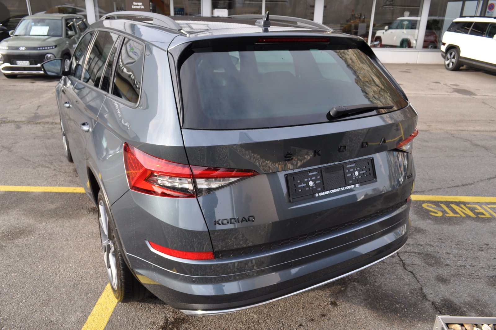SKODA Kodiaq 2.0 TDI SCR SportLine 4x4 DSG, Diesel, Second hand / Used, Automatic - 6