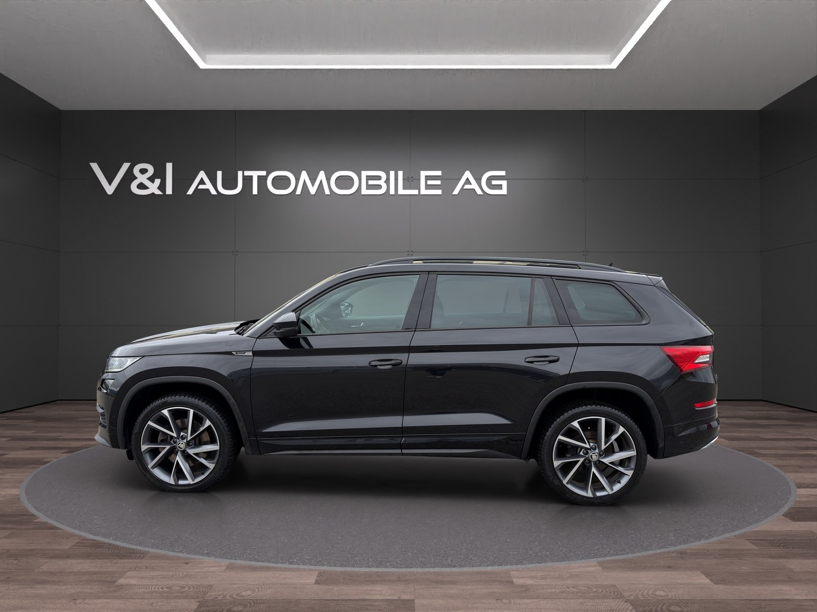SKODA Kodiaq 2.0 TDI CR Sport Line 4x4 DSG, Diesel, Occasion / Gebraucht, Automatik - 7