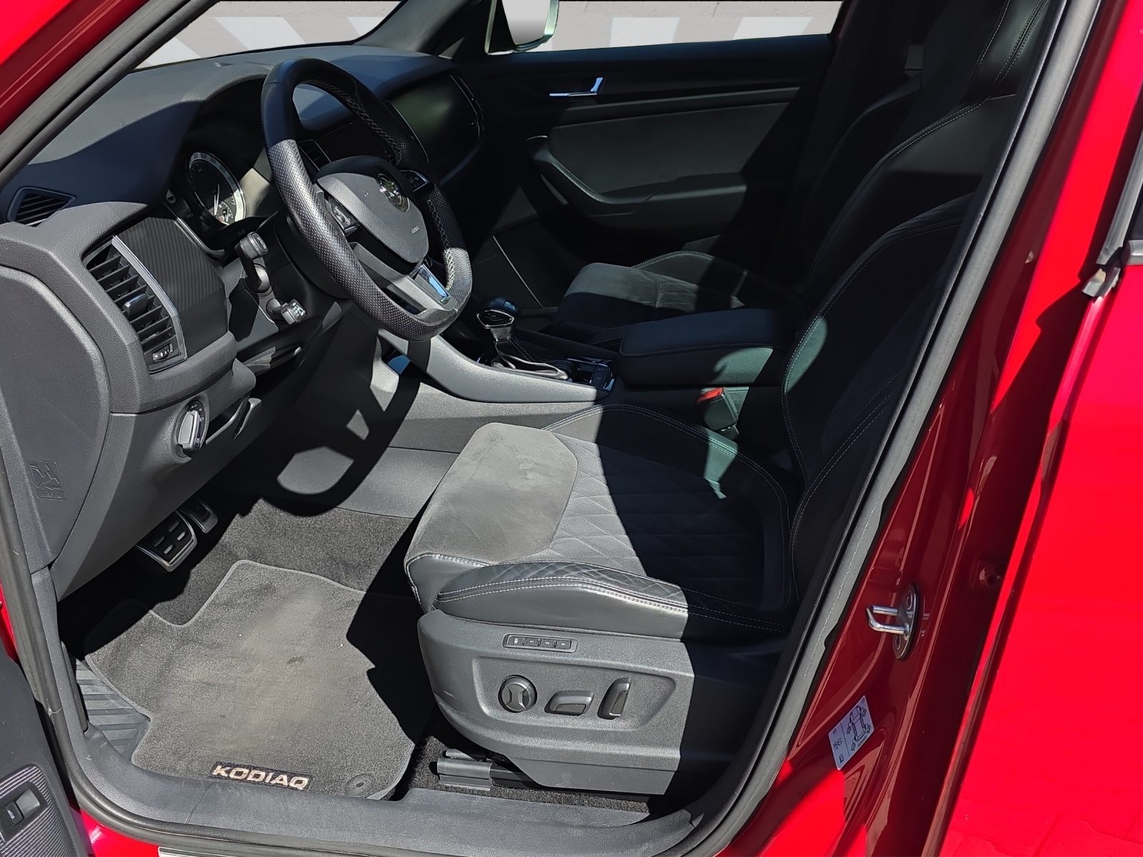 SKODA KODIAQ SPORTLINE, Essence, Occasion / Utilisé, Automatique - 5