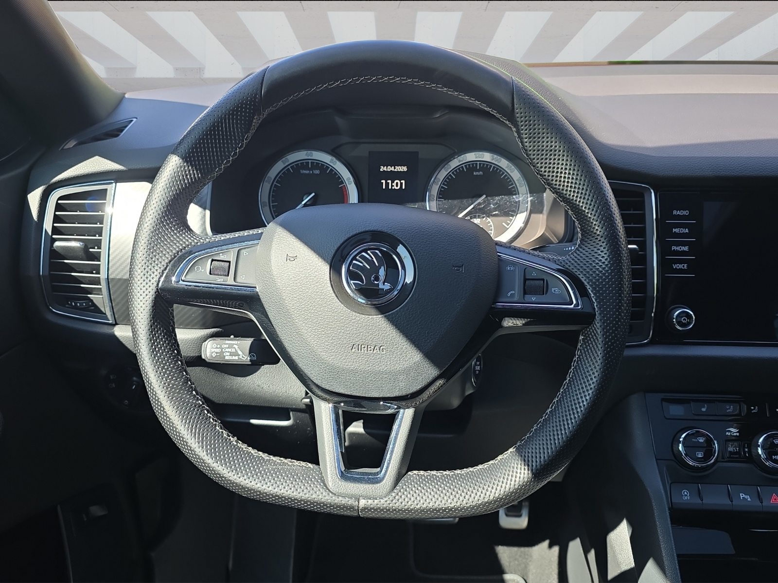 SKODA KODIAQ SPORTLINE, Essence, Occasion / Utilisé, Automatique - 6