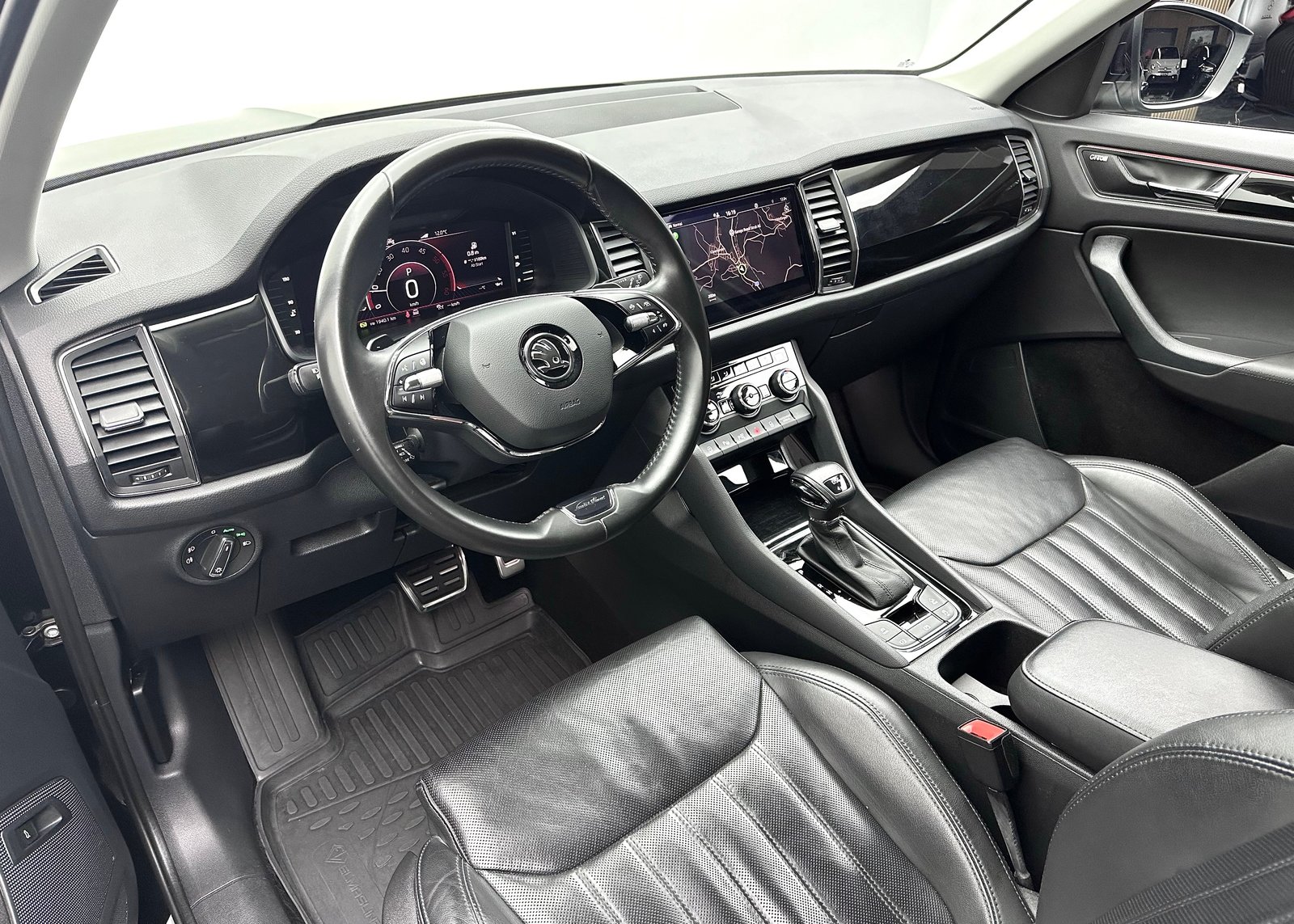 SKODA Kodiaq 2.0 TDI SCR LK 4x4 DSG 7-Plätzer, Diesel, Occasioni / Usate, Automatico - 7
