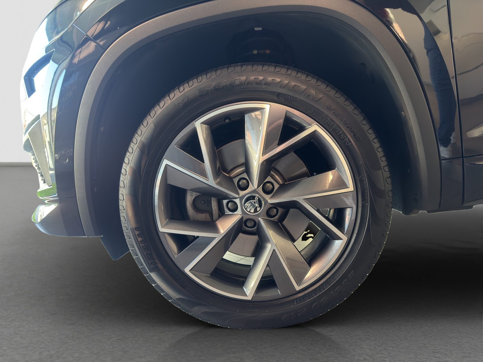 SKODA NEW KODIAQ SportLine, Benzin, Occasion / Gebraucht, Automatik - 4