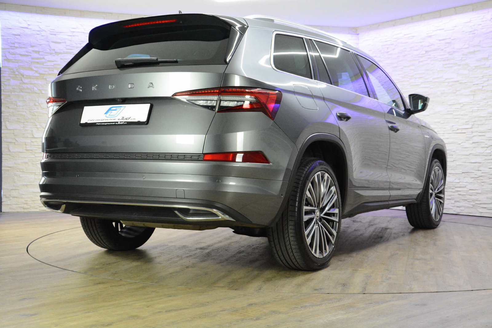 SKODA Kodiaq 2.0 TSI L K DSG, Benzin, Occasion / Gebraucht, Automatik - 5