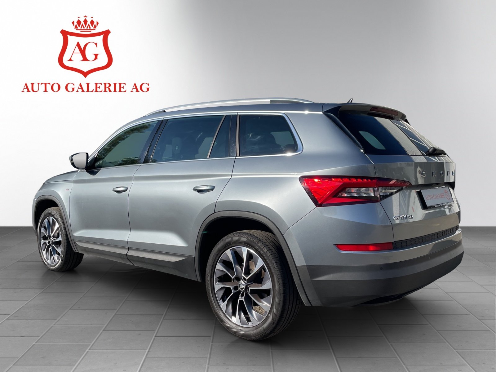 SKODA Kodiaq 2.0 TDI Drive DSG 4x4, Diesel, Second hand / Used, Automatic - 2