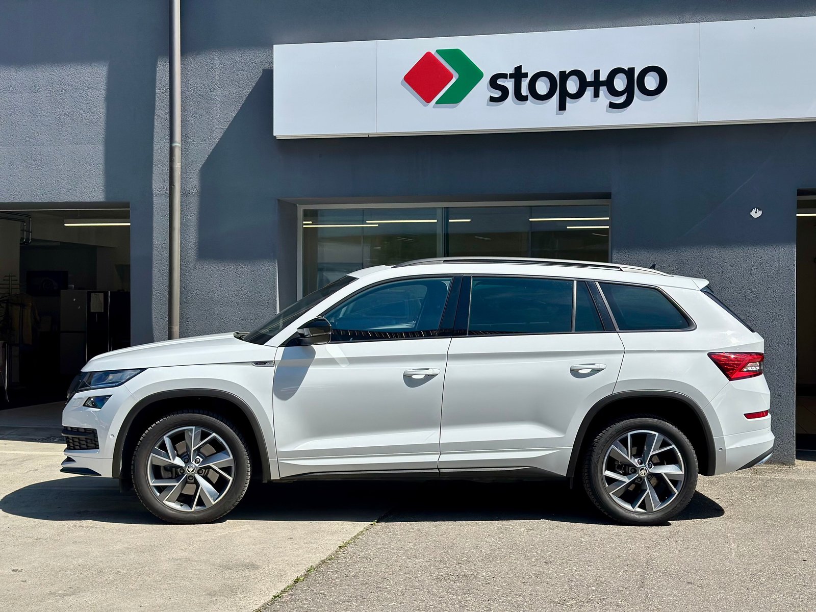 SKODA Kodiaq 2.0 TDI SCR SportLine 4x4 DSG, Diesel, Occasion / Gebraucht, Automatik - 3