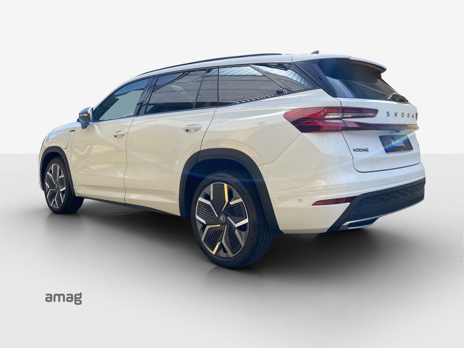 SKODA Kodiaq iV Sportline, Hybride Intégral Essence/Électricité, Occasion / Utilisé, Automatique - 3