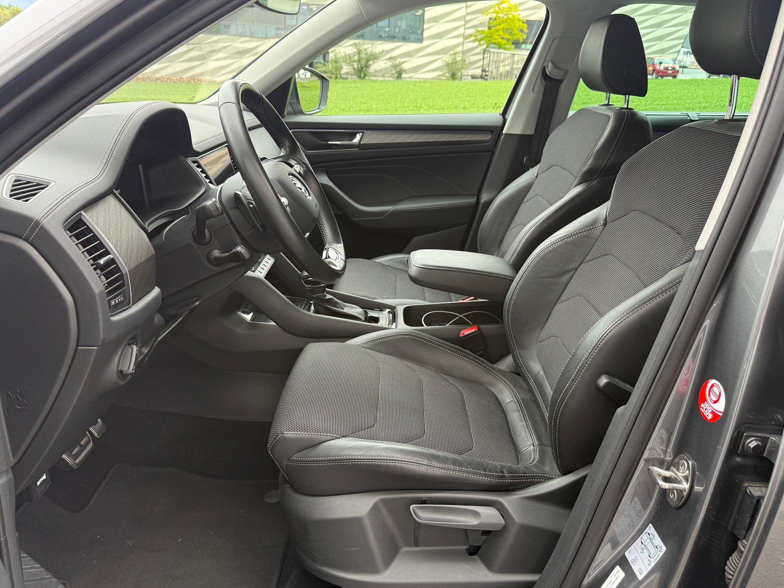 SKODA Kodiaq 2.0 TSI 4x4 Style, Essence, Occasion / Utilisé, Automatique - 6