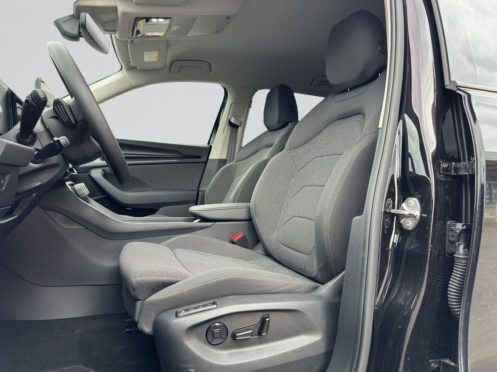 SKODA Kodiaq 2.0 TSI Selection 4x4, Benzin, Occasion / Gebraucht, Automatik - 6