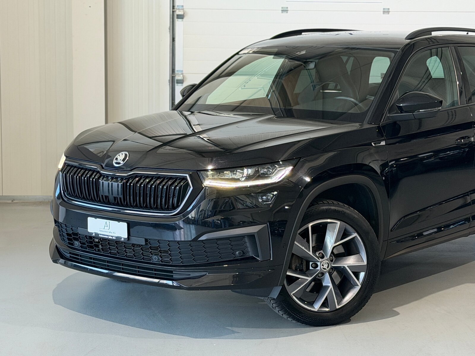 SKODA Kodiaq 2.0 TSI 4x4 SportLine (CH) Facelift, Petrol, Second hand / Used, Automatic - 2