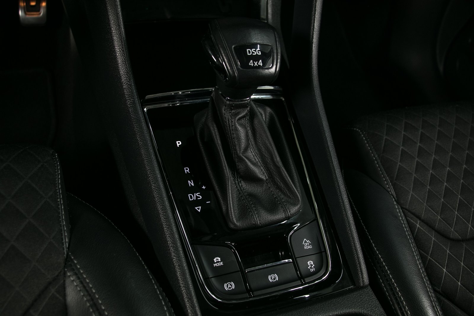 SKODA Kodiaq 2.0 TSI Style DSG 4x4, Benzina, Occasioni / Usate, Automatico - 7