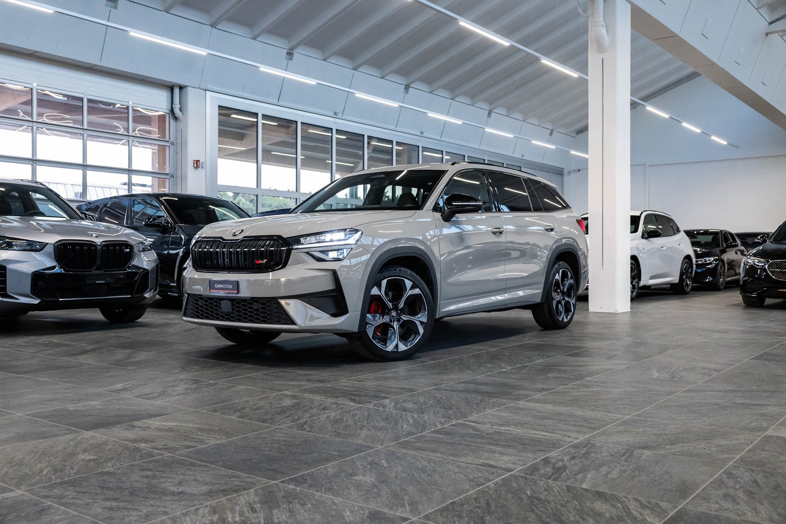 SKODA Kodiaq 2.0 TSI RS / 7Plätzer / Panorama / Canton