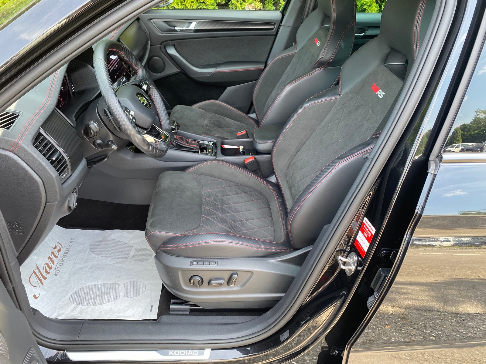 SKODA Kodiaq 2.0 TSI RS 245PS 4x4 DSG **Top-Ausstattung**, Petrol, Second hand / Used, Automatic - 6