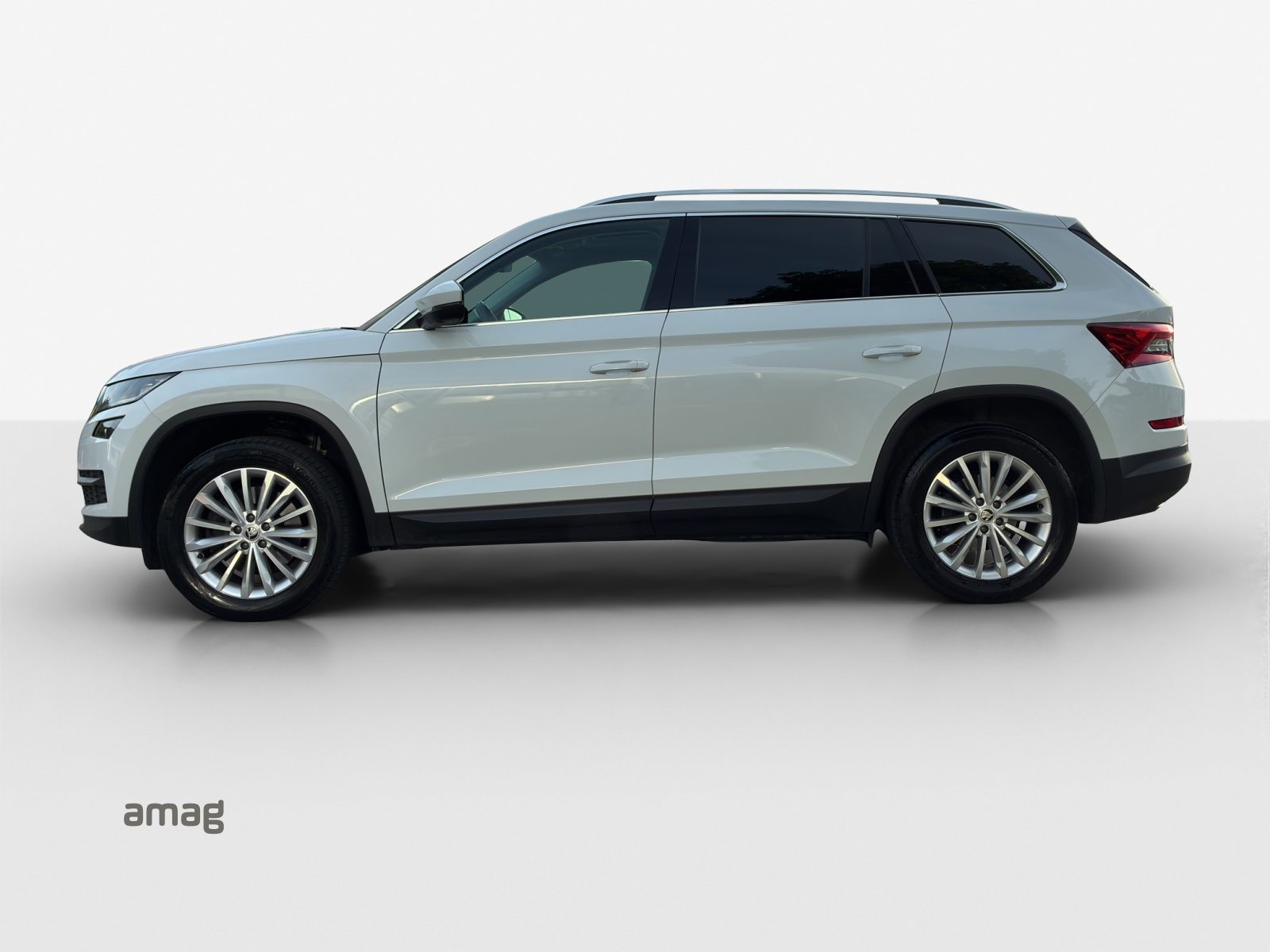SKODA KODIAQ STYLE, Petrol, Second hand / Used, Automatic - 2