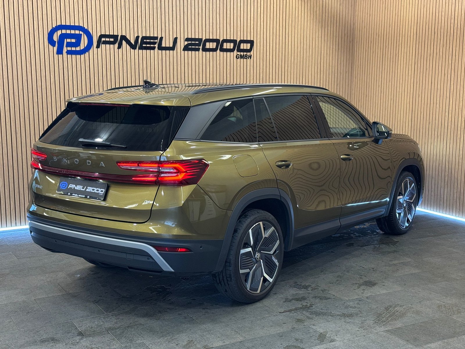 SKODA Kodiaq 1.5 TSI PHEV Selection, Plug-in-Hybrid Benzin/Elektro, Occasion / Gebraucht, Automatik - 7
