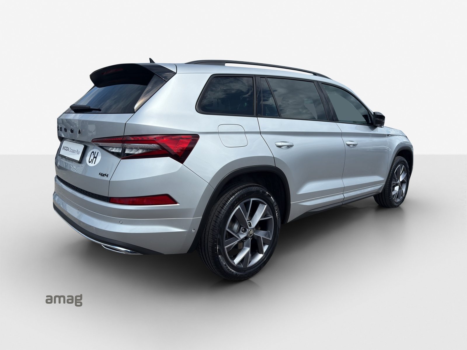 SKODA NEW KODIAQ SportLine, Petrol, Second hand / Used, Automatic - 5