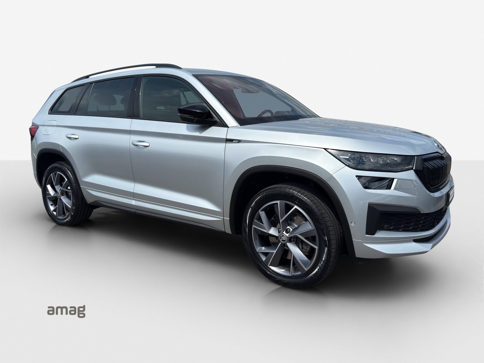 SKODA NEW KODIAQ SportLine, Petrol, Second hand / Used, Automatic - 6