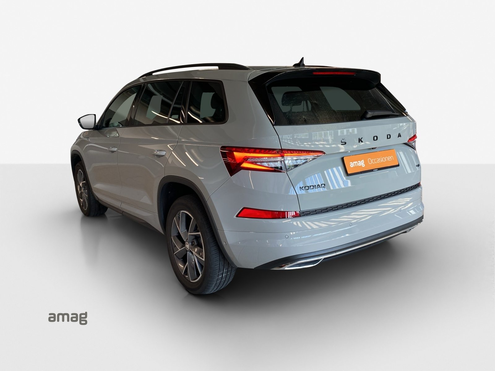 SKODA Kodiaq SportLine, Petrol, Second hand / Used, Automatic - 3