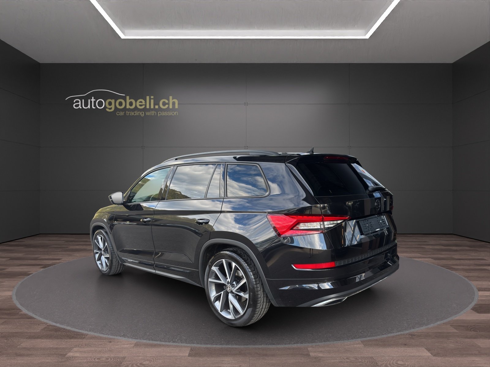 SKODA Kodiaq 2.0 TDI CR Sport Line 4x4 DSG, Diesel, Second hand / Used, Automatic - 2