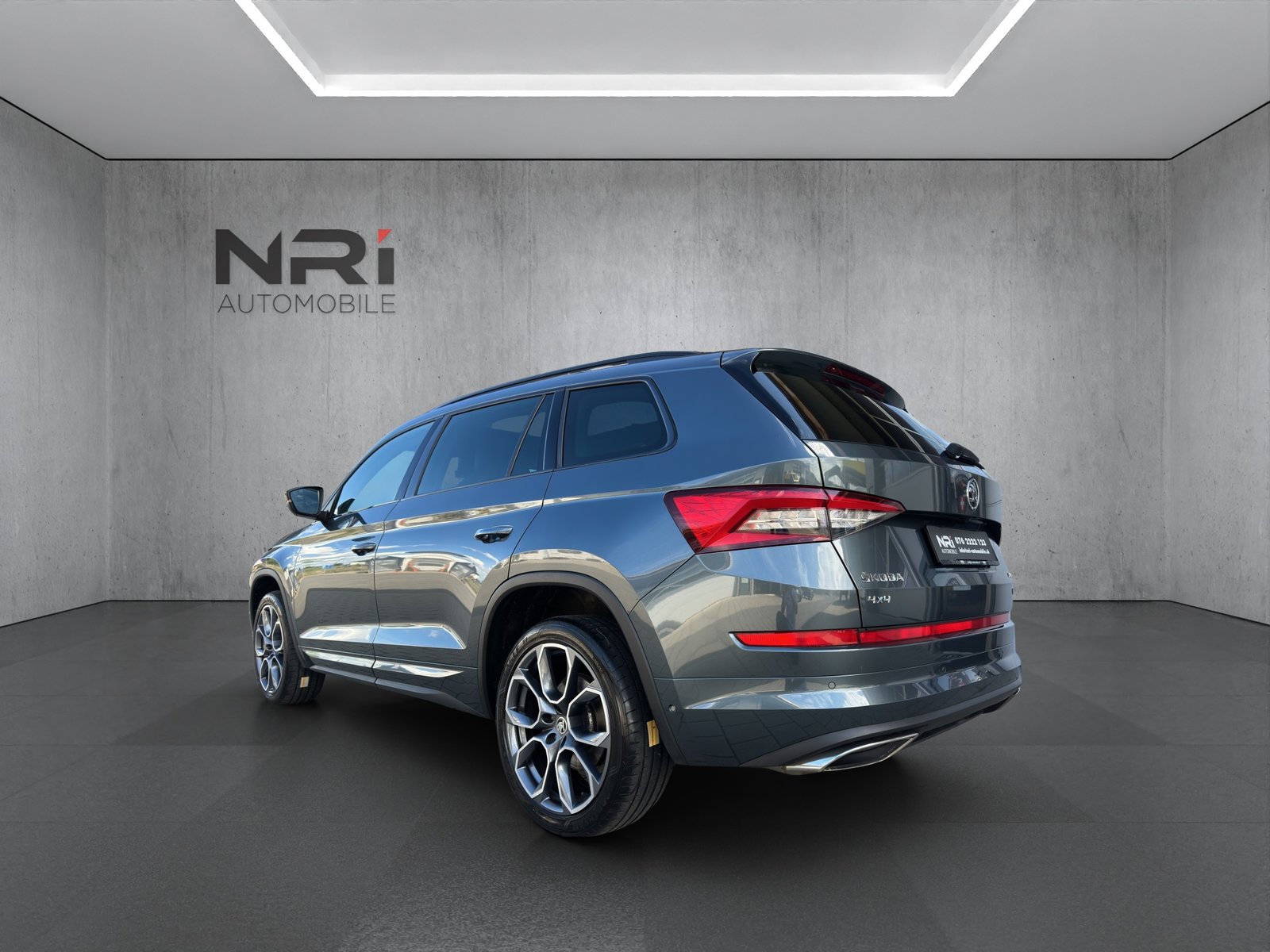 SKODA Kodiaq 2.0 TSI Dynamic, Benzin, Occasion / Gebraucht, Automatik - 6