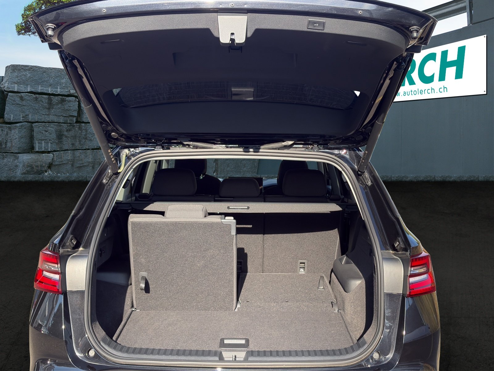 SKODA Kodiaq 2.0 TDI Selection 4x4, Diesel, Second hand / Used, Automatic - 6