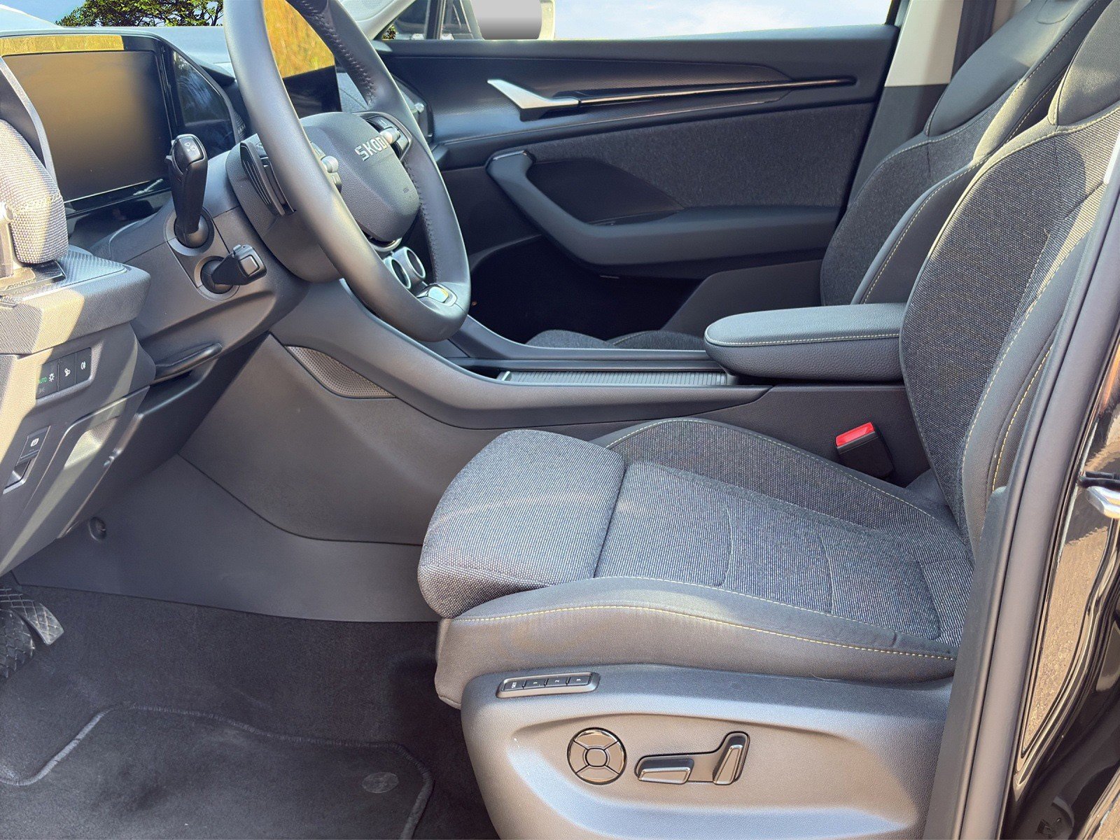 SKODA Kodiaq 2.0 TDI Selection 4x4, Diesel, Second hand / Used, Automatic - 7