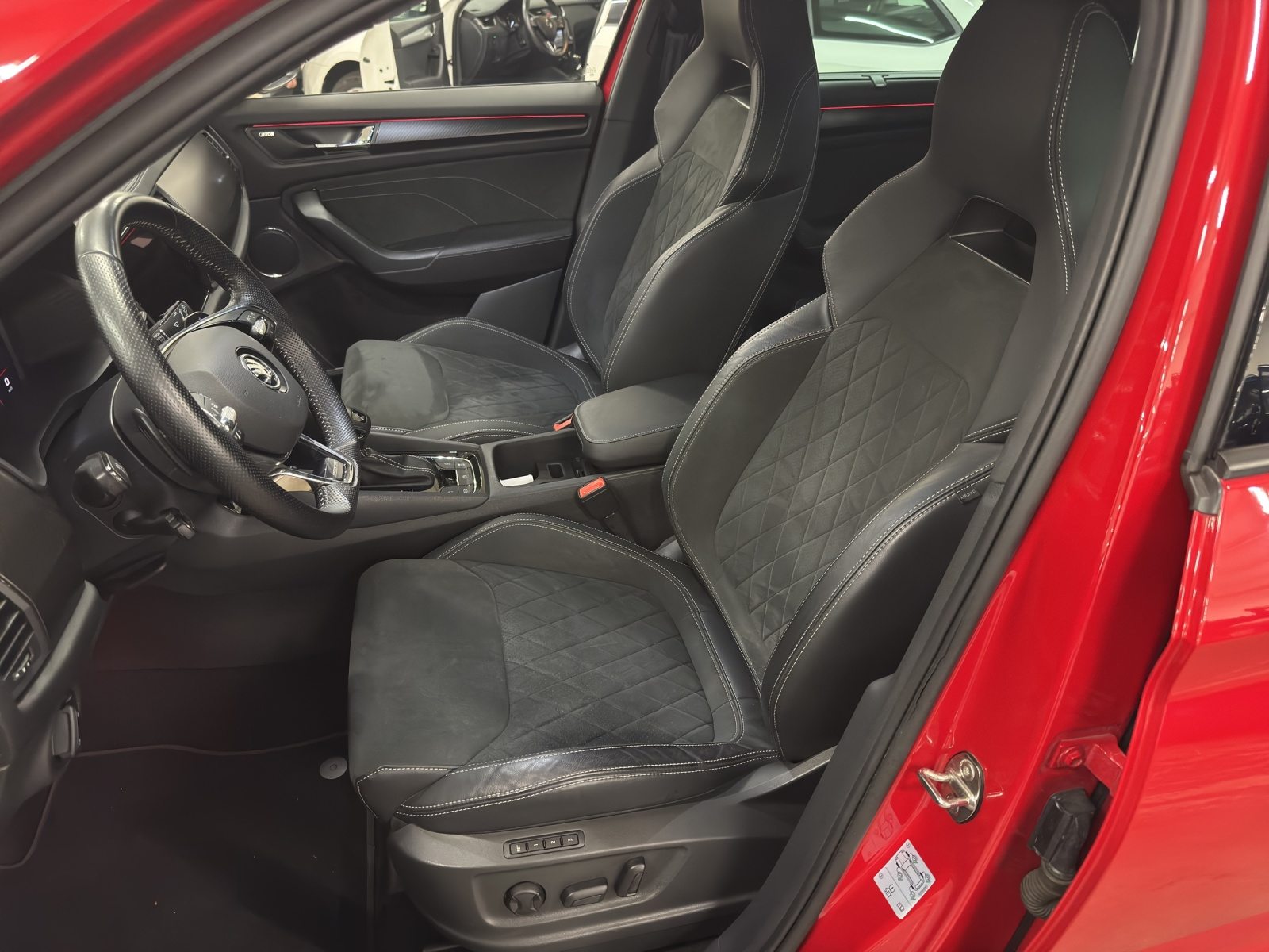 SKODA KODIAQ SportLine, Benzina, Occasioni / Usate, Automatico - 6