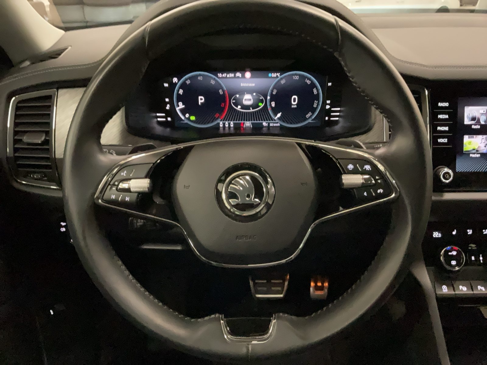 SKODA Kodiaq Style, Benzin, Occasion / Gebraucht, Automatik - 7