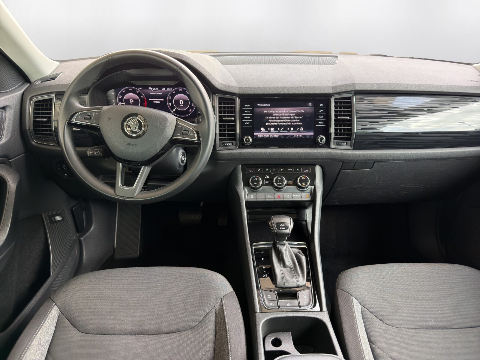 SKODA KODIAQ «Drive 125» 4X4 (Netto), Benzin, Occasion / Gebraucht, Automatik - 7