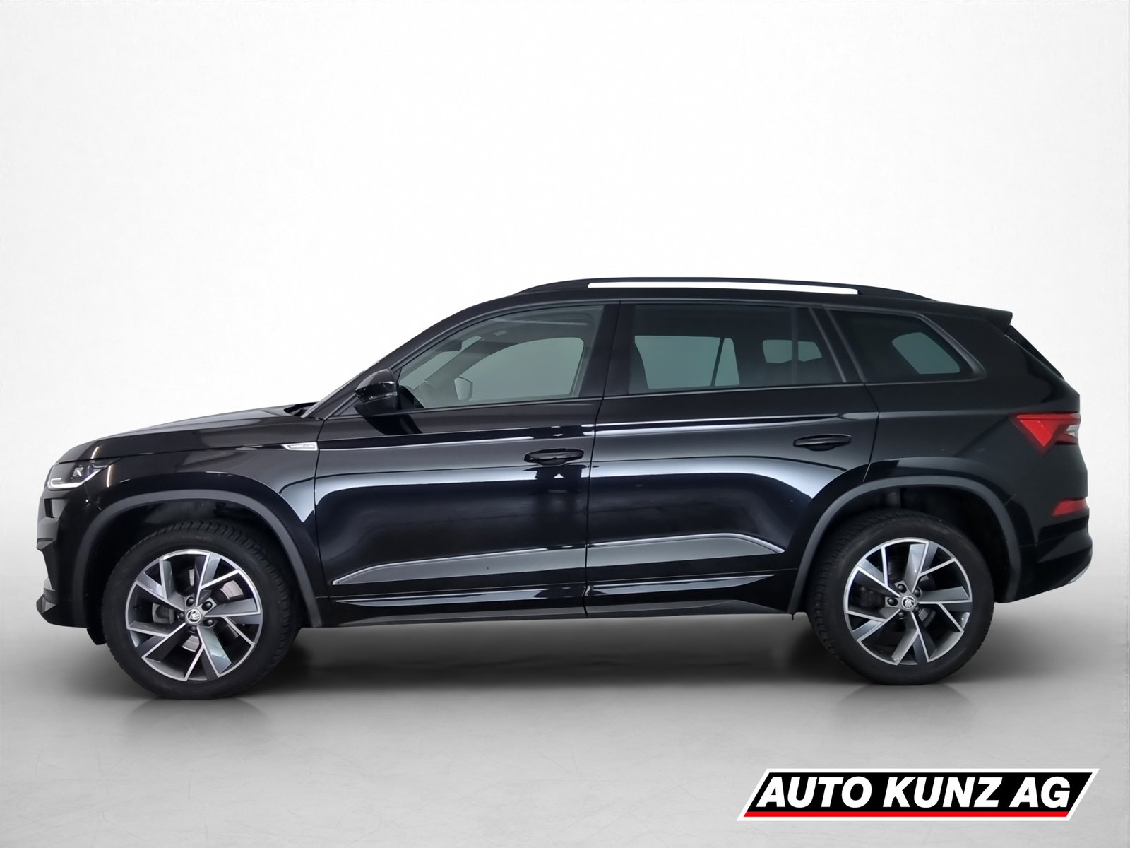 SKODA Kodiaq 2.0 TDI SportLine DSG 4x4, Diesel, Second hand / Used, Automatic - 3