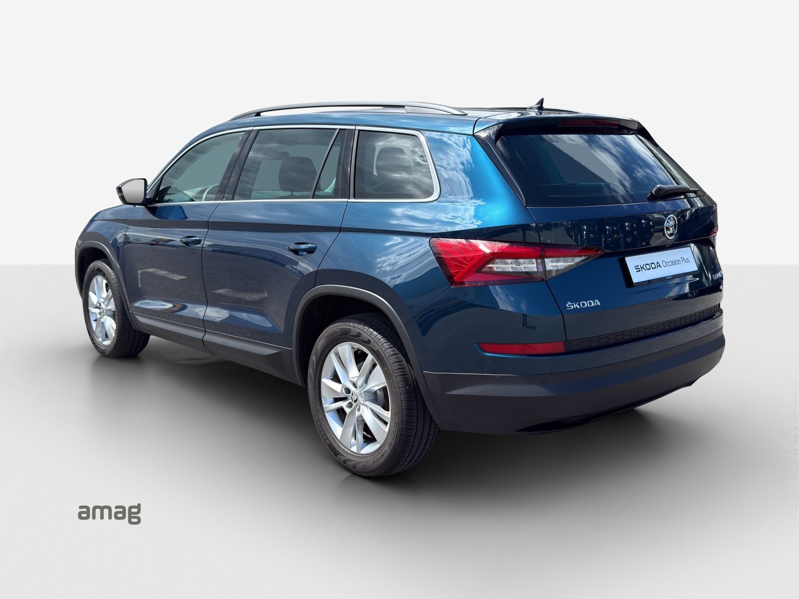 SKODA KODIAQ Style, Petrol, Second hand / Used, Automatic - 3
