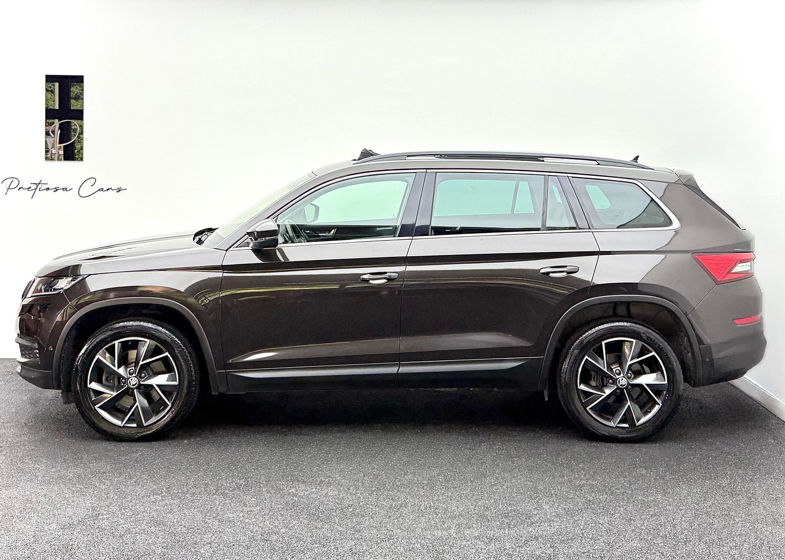 SKODA Kodiaq 2.0 TSI 4x4 Style, Benzin, Occasion / Gebraucht, Automatik - 4