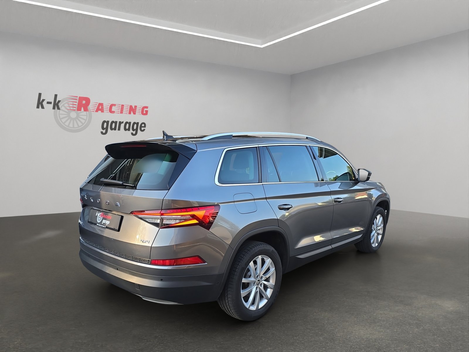 SKODA Kodiaq 2.0 TSI 4x4 Style, Benzin, Occasion / Gebraucht, Automatik - 4