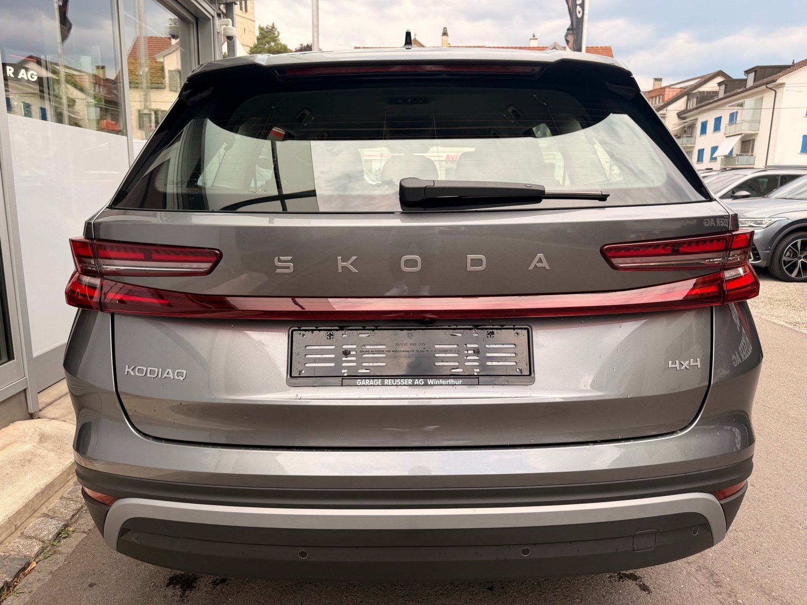 SKODA Kodiaq 2.0 TDI 193 PS 4x4 Selection *** 7 SITZER TOP, Diesel, Second hand / Used, Automatic - 5