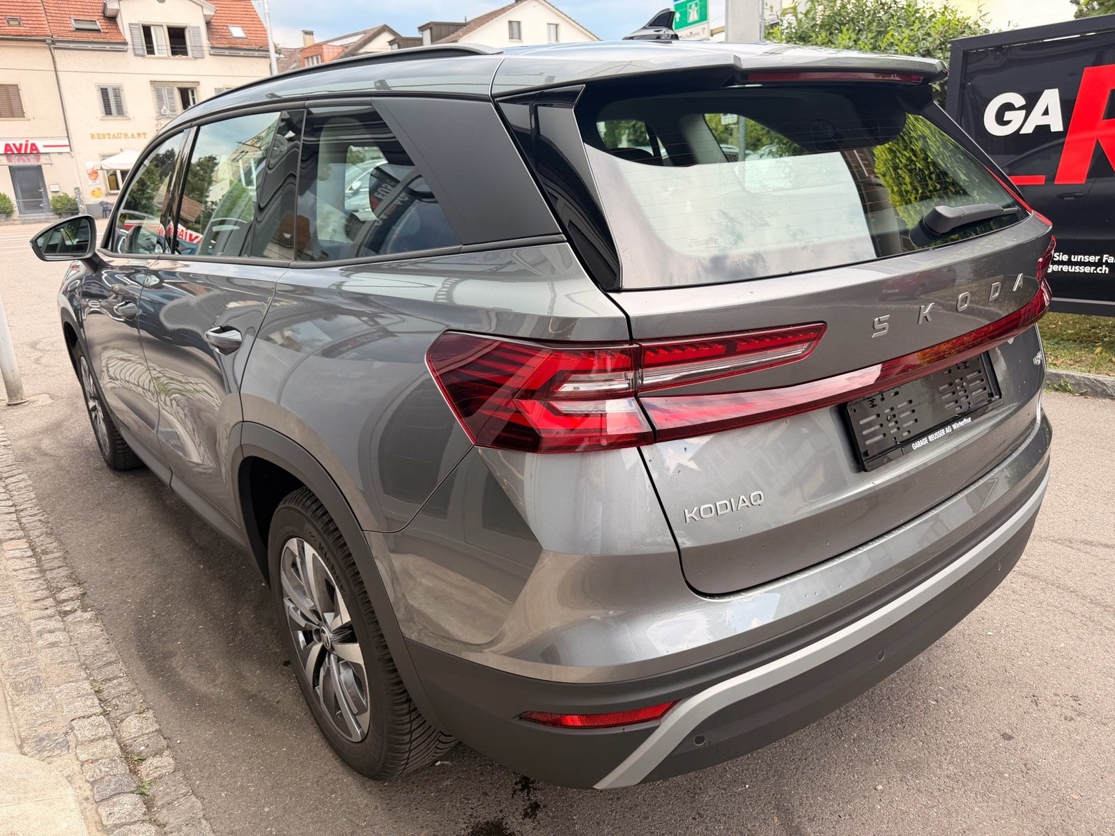 SKODA Kodiaq 2.0 TDI 193 PS 4x4 Selection *** 7 SITZER TOP, Diesel, Second hand / Used, Automatic - 6