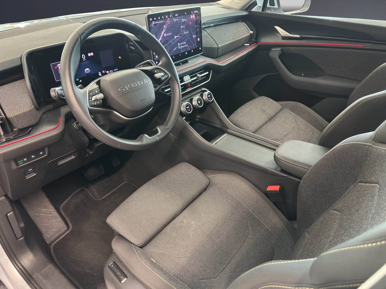 SKODA Kodiaq 1.5 TSI PHEV Sel., Plug-in-Hybrid Petrol/Electric, Second hand / Used, Automatic - 6