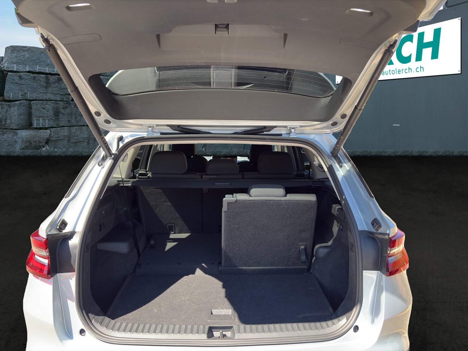 SKODA Kodiaq 2.0 TDI Selection 4x4, Diesel, Second hand / Used, Automatic - 6