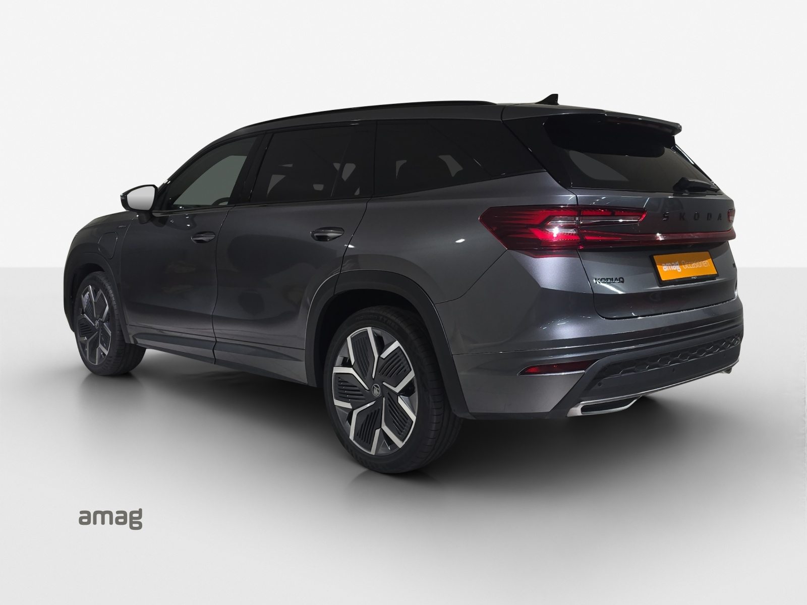 SKODA Kodiaq iV Sportline, Voll-Hybrid Benzin/Elektro, Occasion / Gebraucht, Automatik - 3