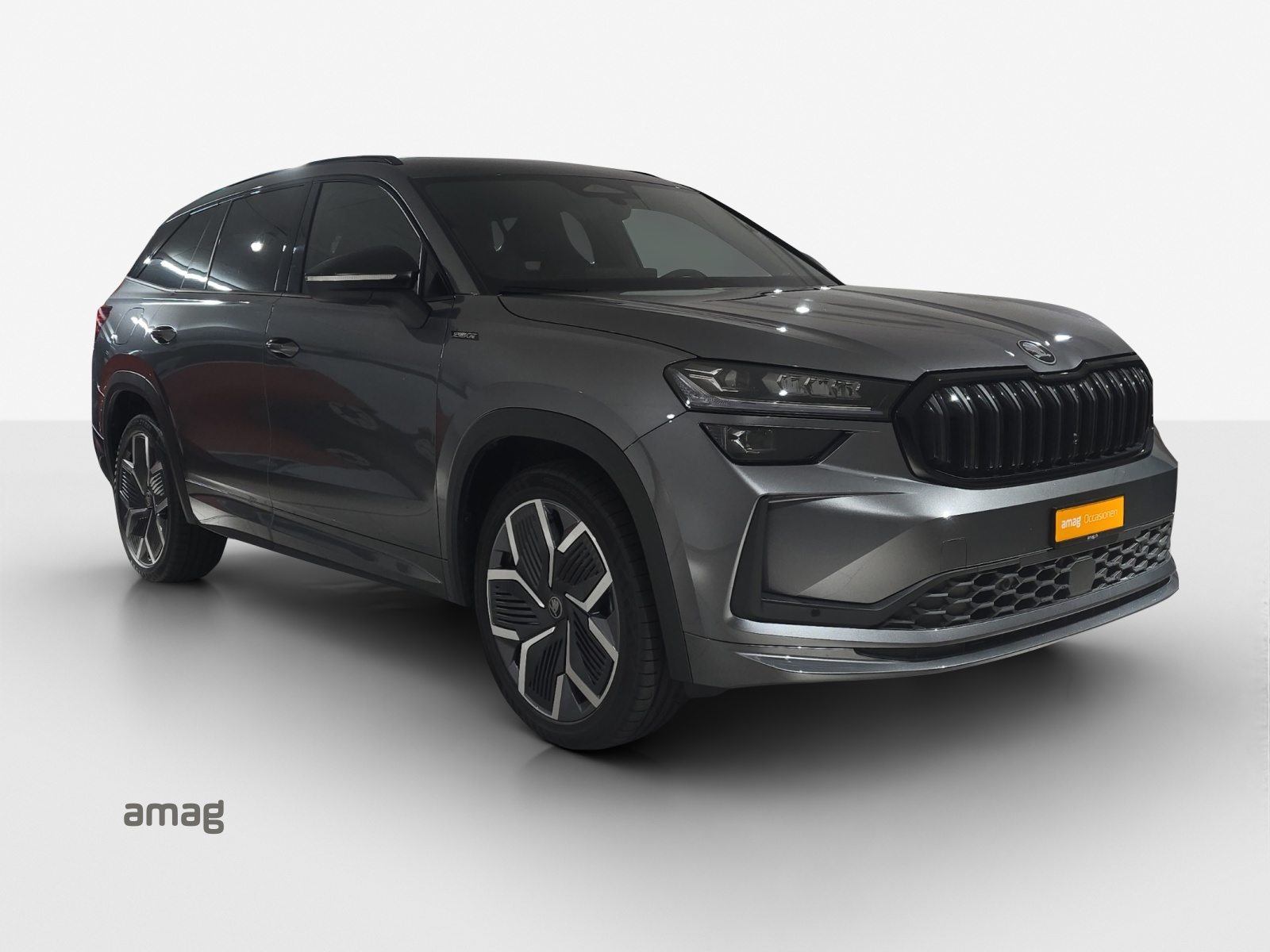 SKODA Kodiaq iV Sportline, Voll-Hybrid Benzin/Elektro, Occasion / Gebraucht, Automatik - 6
